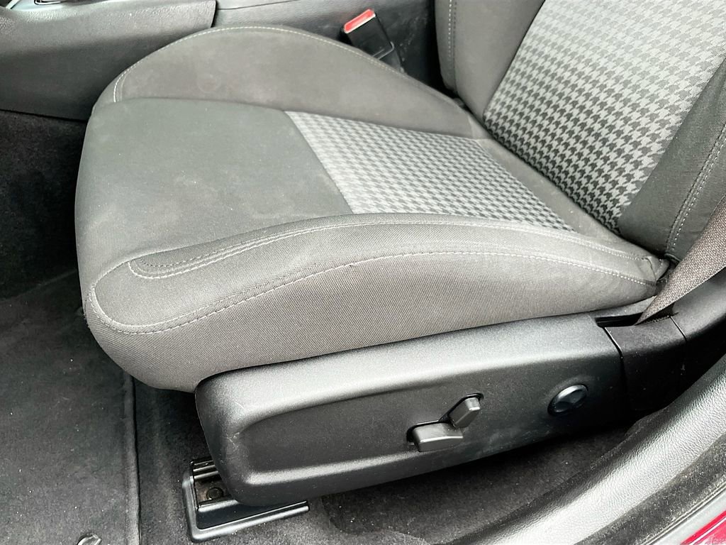 Used 2021 Dodge Charger GT w/ Blacktop Package image 18