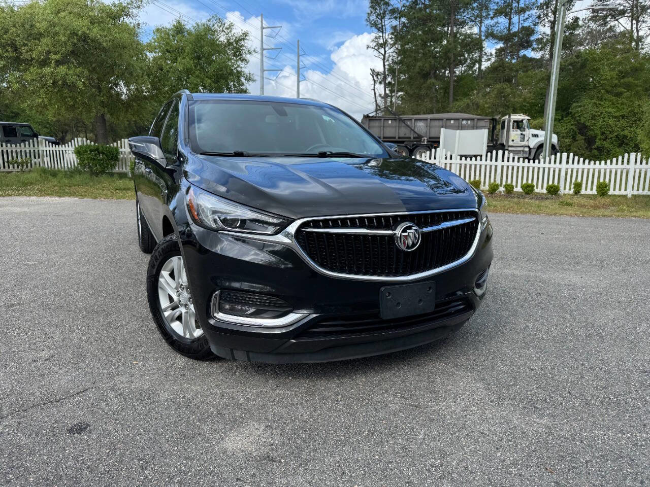 Used 2020 Buick Enclave Essence image 38