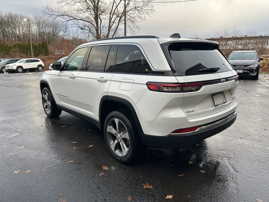 New 2025 Jeep Grand Cherokee Limited image 9