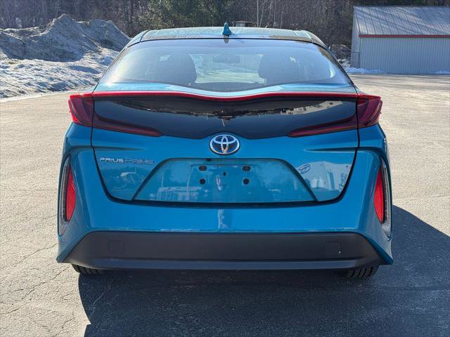 Certified 2021 Toyota Prius Prime LE image 4
