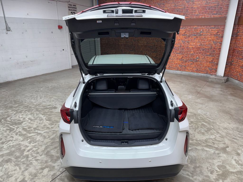 Used 2019 Toyota Prius Prime FWD image 27