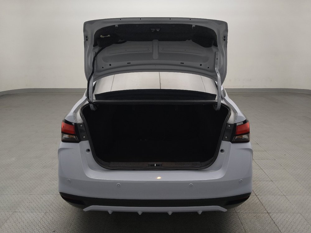 Used 2025 Nissan Versa SR w/ Trunk Package FWD image 29