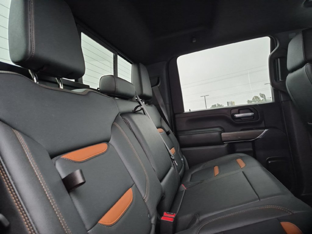 Used 2022 GMC Sierra 2500 AT4 w/ AT4 Premium Plus Package AWD/4WD image 31