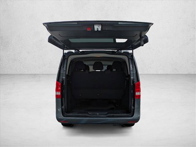 Used 2016 Mercedes-Benz Metris Passenger image 7
