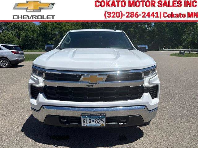 Used 2023 Chevrolet Silverado 1500 LT w/ Z71 Off-Road Package AWD/4WD image 2