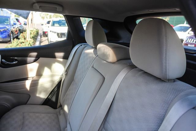 Used 2018 Nissan Rogue Sport SV image 26