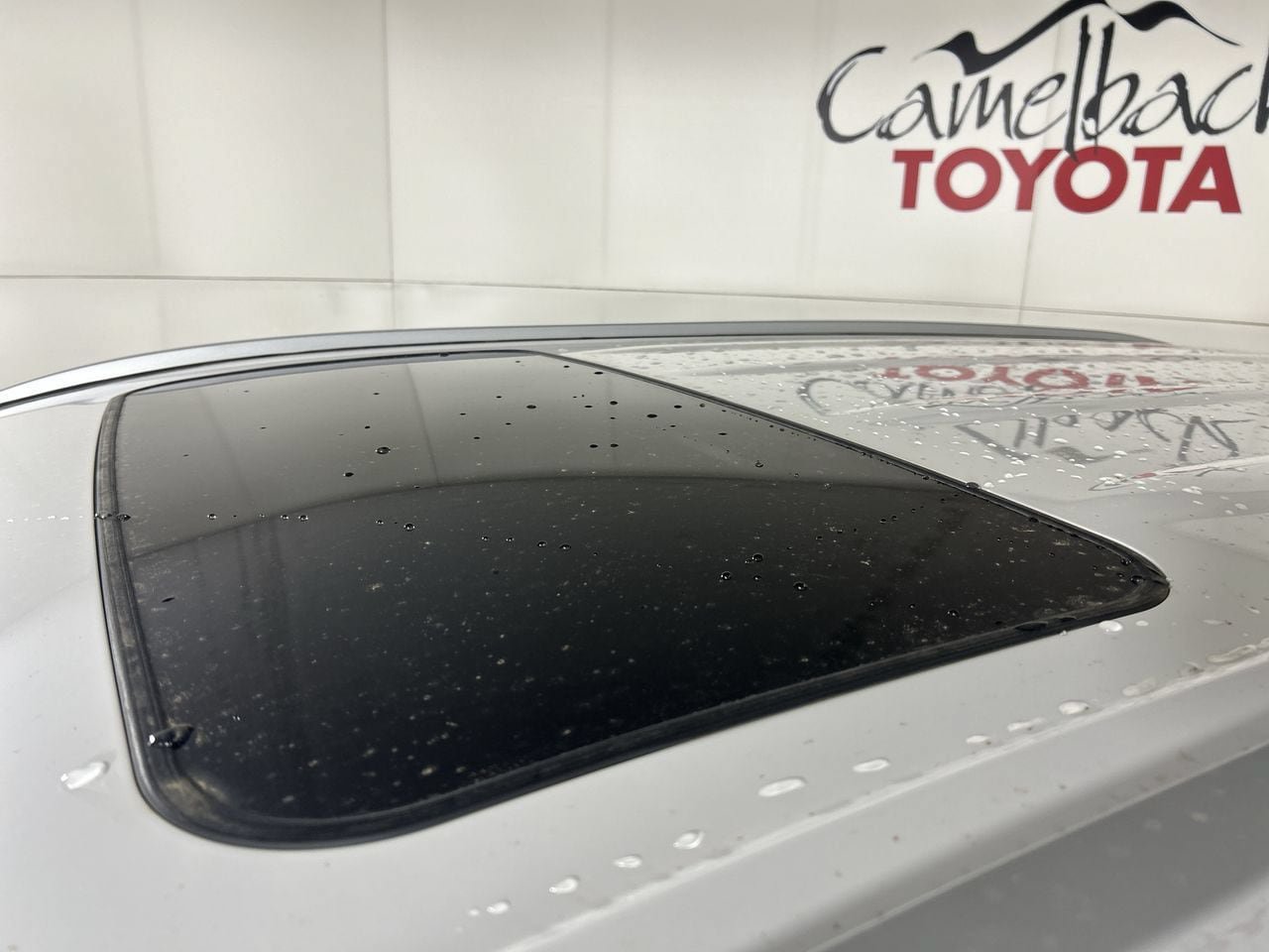 Used 2026 Toyota Highlander XLE AWD/4WD image 11