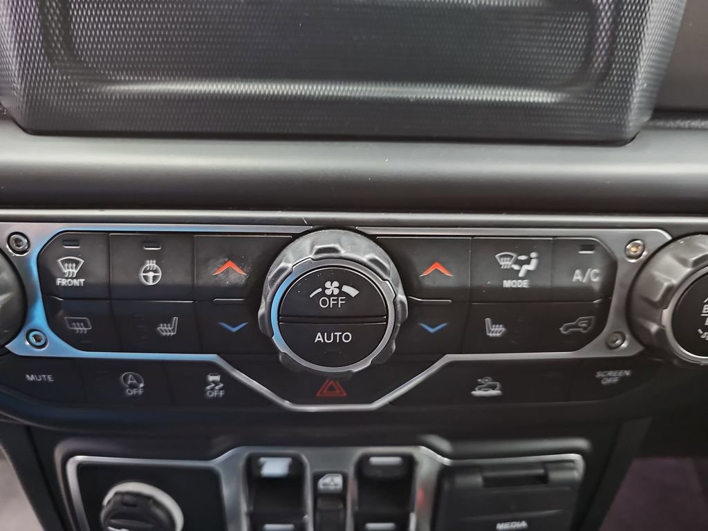 Used 2023 Jeep Gladiator Sport image 20