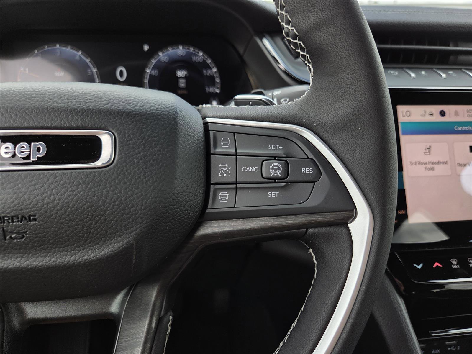 New 2026 Jeep Grand Cherokee L 2WD image 29