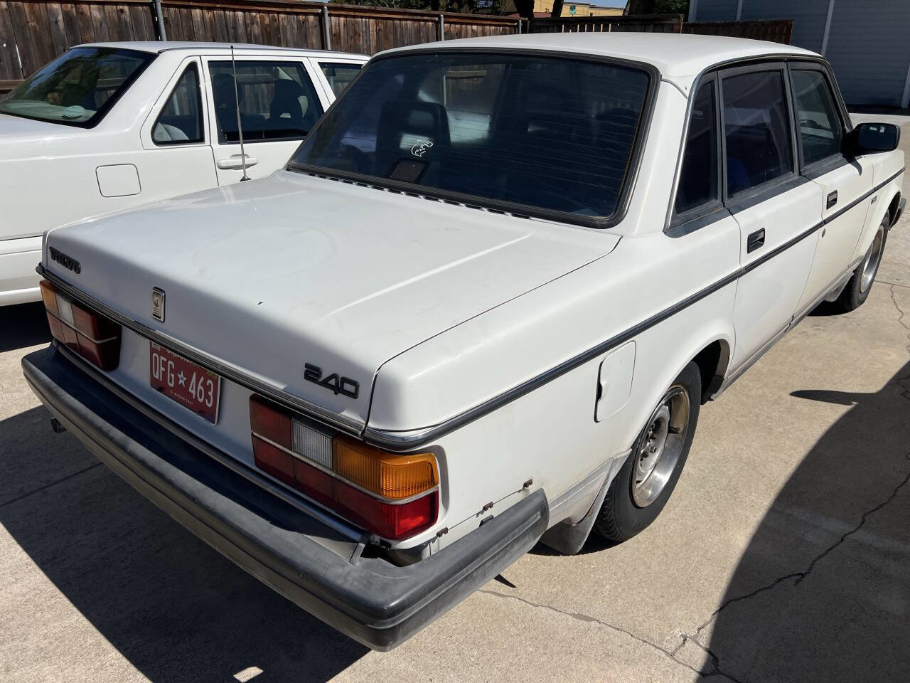 Used 1991 Volvo 240 Sedan RWD image 17
