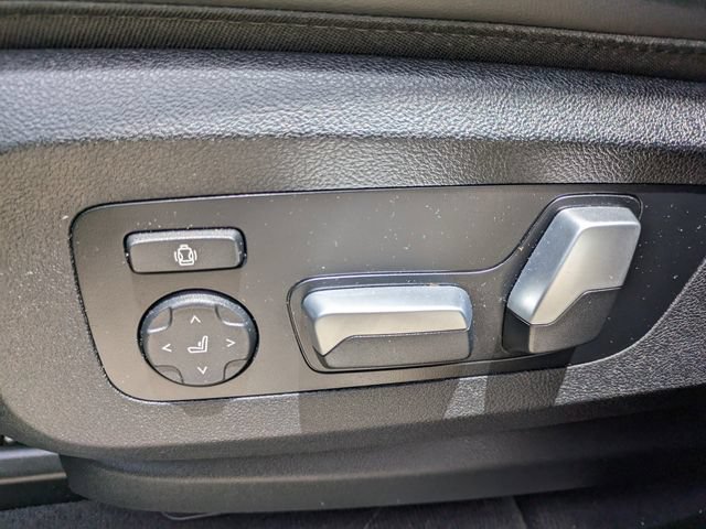 Used 2024 BMW X5 sDrive40i w/ M Sport Package RWD image 21