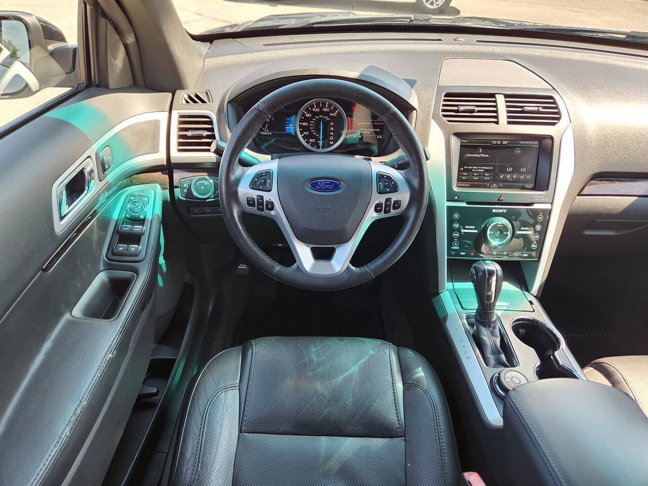 Used 2015 Ford Explorer Limited w/ Equipment Group 302A AWD/4WD image 17