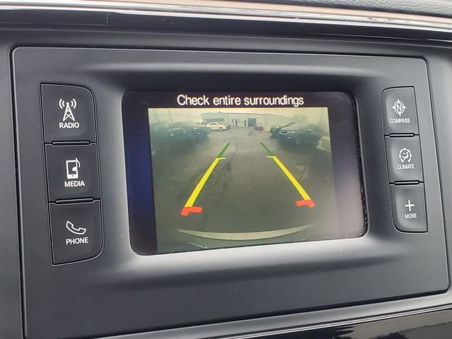 Used 2017 Chrysler Pacifica Touring image 24