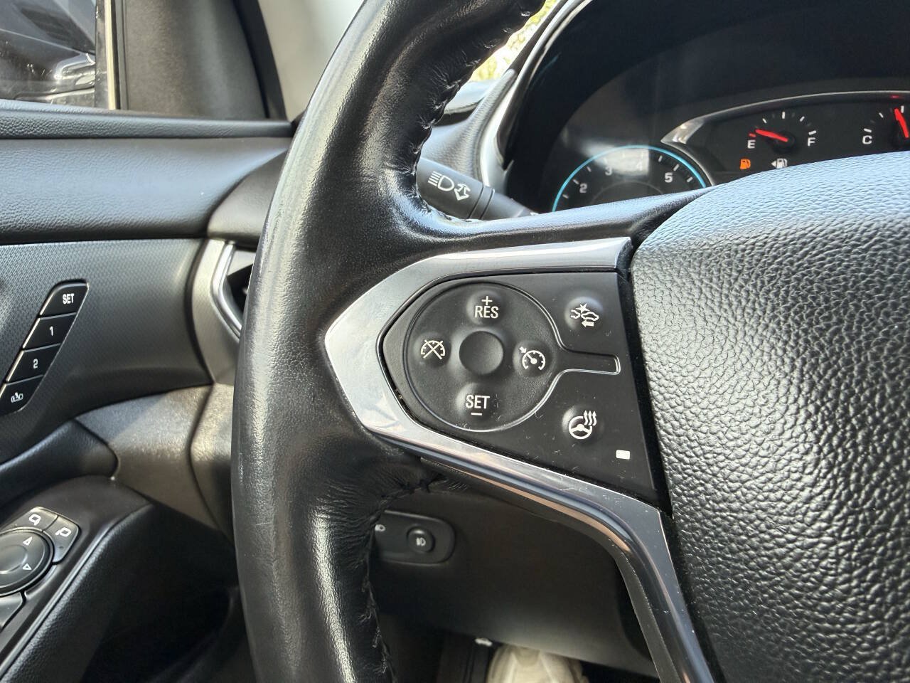 Used 2019 Chevrolet Traverse Premier w/ Redline Edition FWD image 24