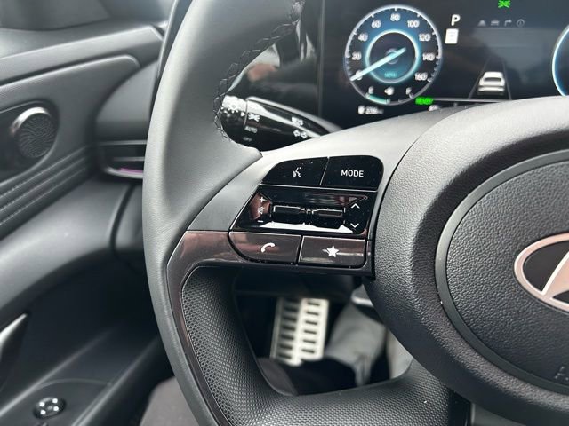 Certified 2025 Hyundai Elantra SEL image 16