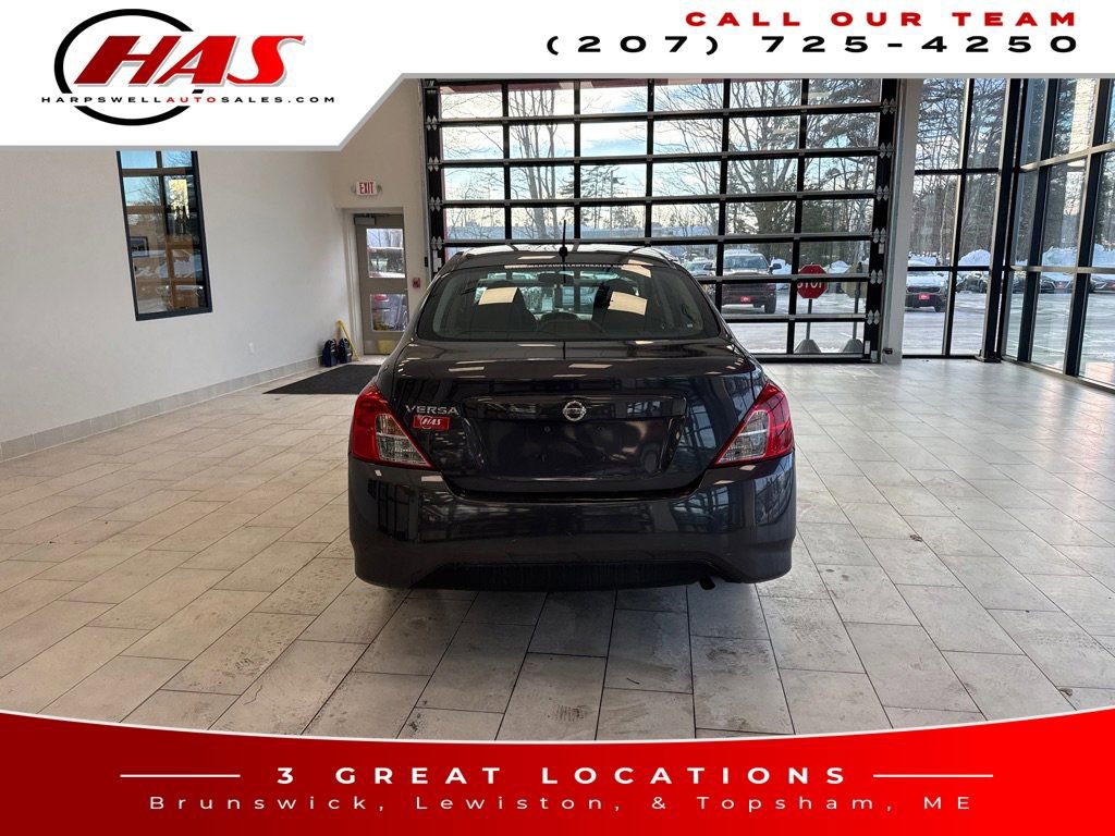 Used 2015 Nissan Versa S image 5