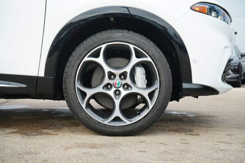 Used 2024 Alfa Romeo Tonale Ti w/ Active Assist Package image 9