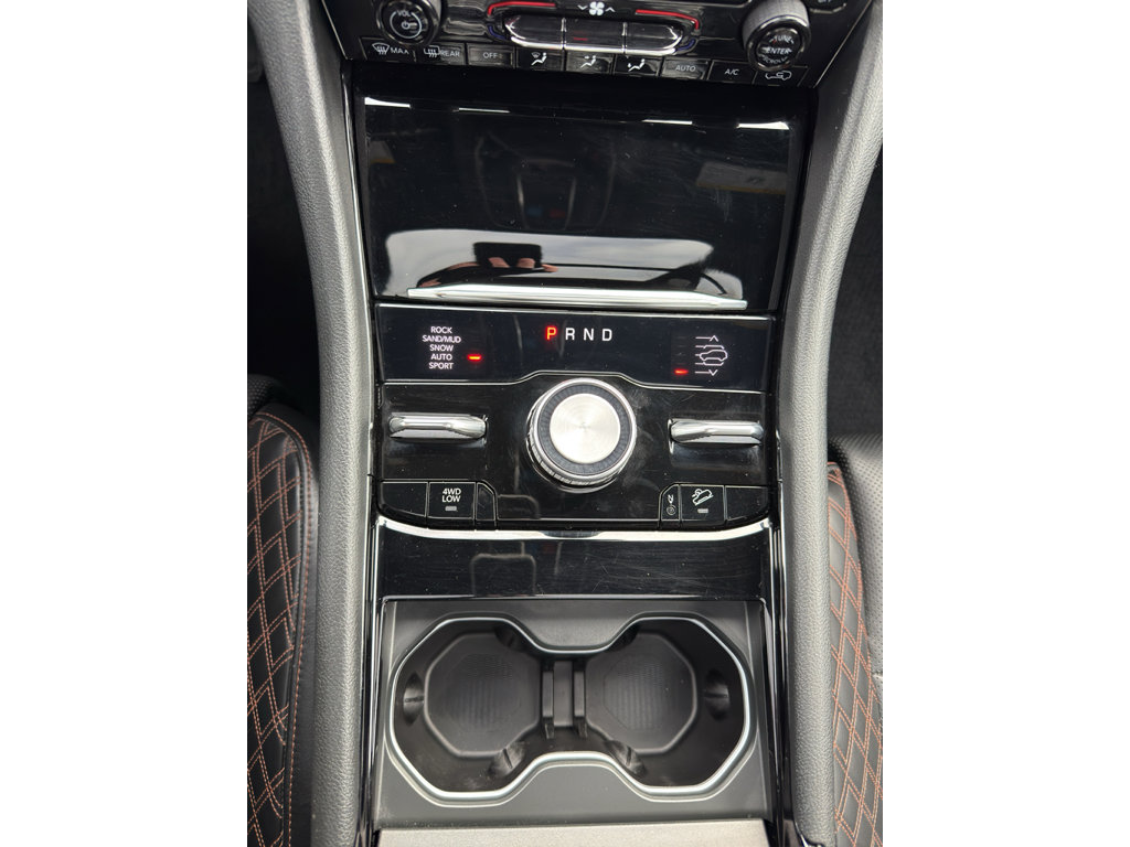 Used 2022 Jeep Grand Cherokee L Summit w/ Advanced Protech Group IV AWD/4WD image 22