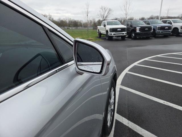 Used 2017 Lincoln MKX Select w/ Select Plus Package image 6