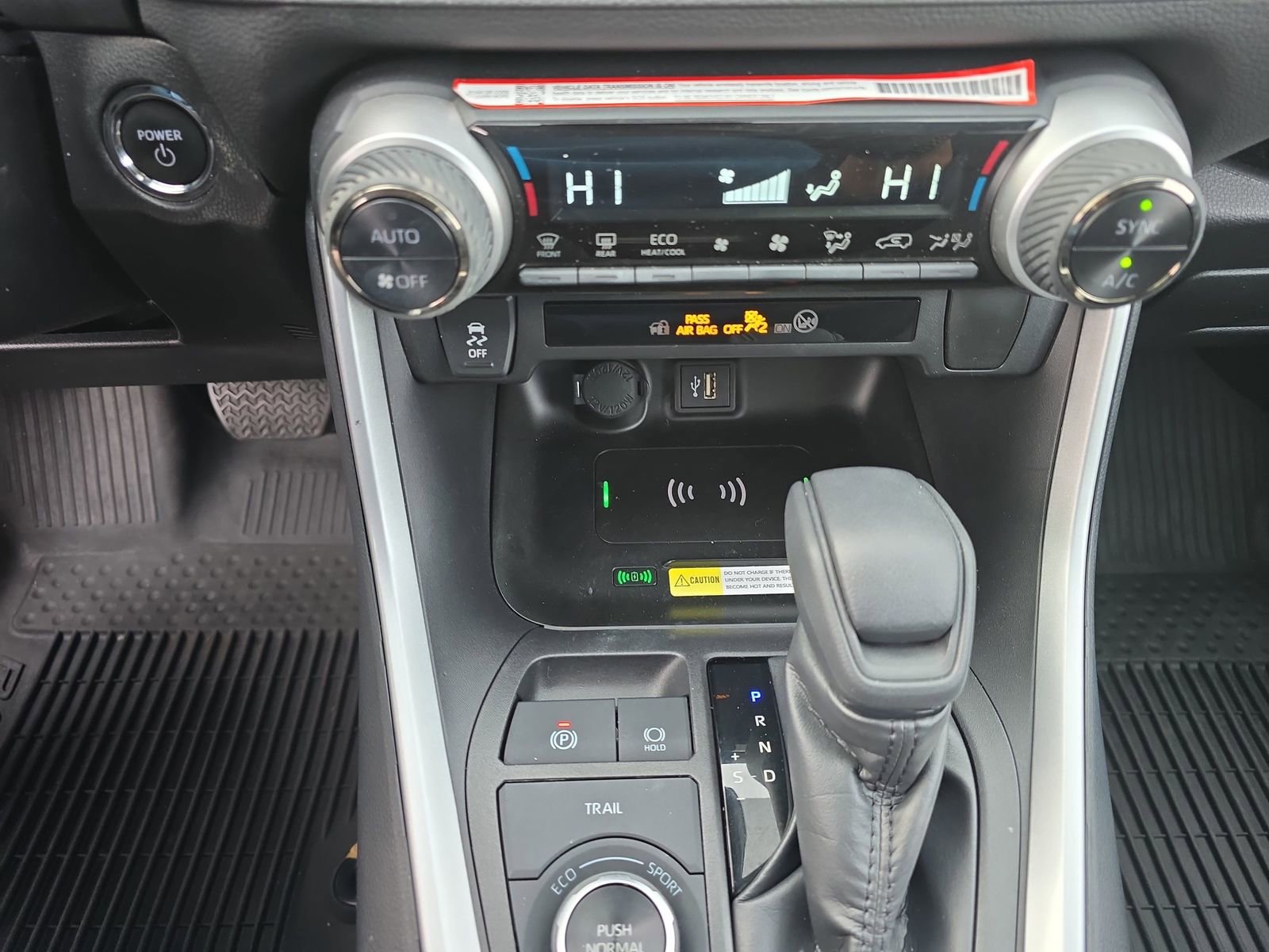 Used 2024 Toyota RAV4 XLE image 30