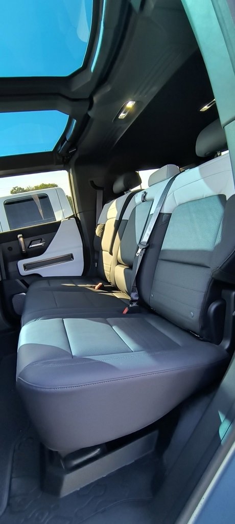 Used 2024 GMC Hummer EV 3X w/ Omega Edition image 10