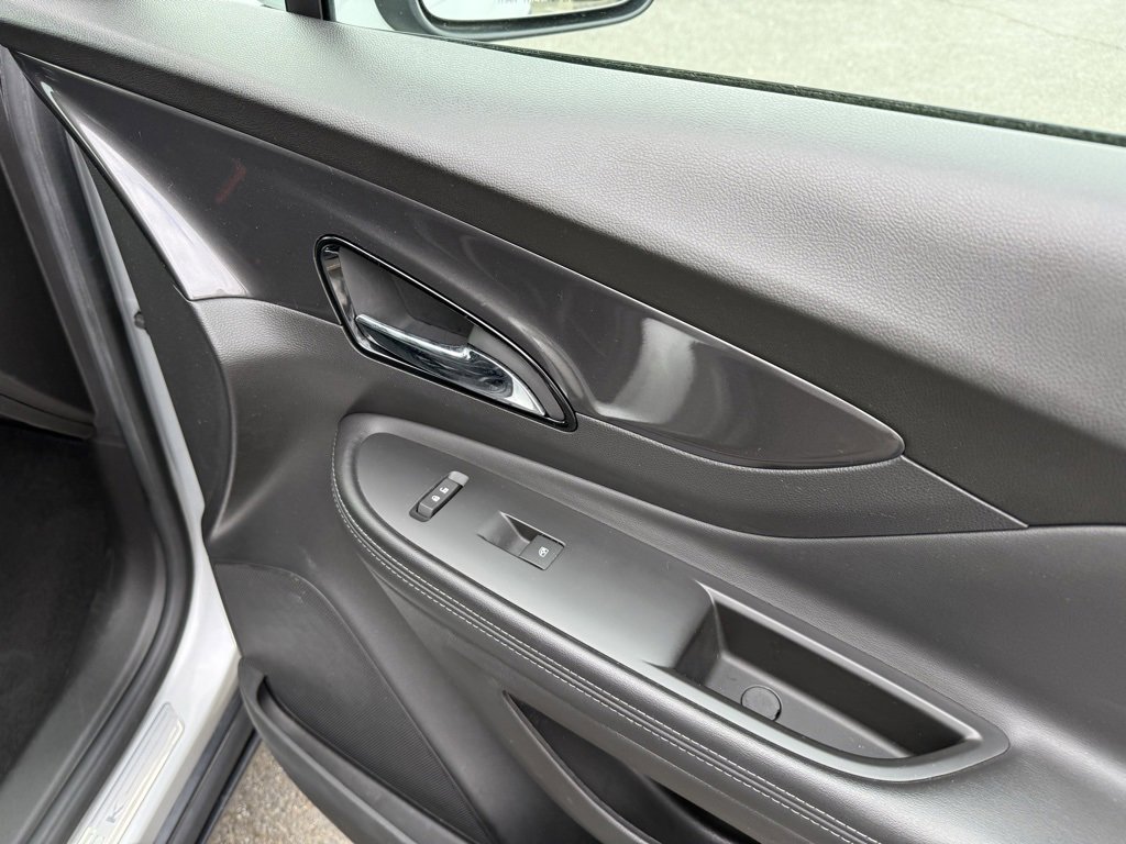 Used 2019 Buick Encore Preferred image 29