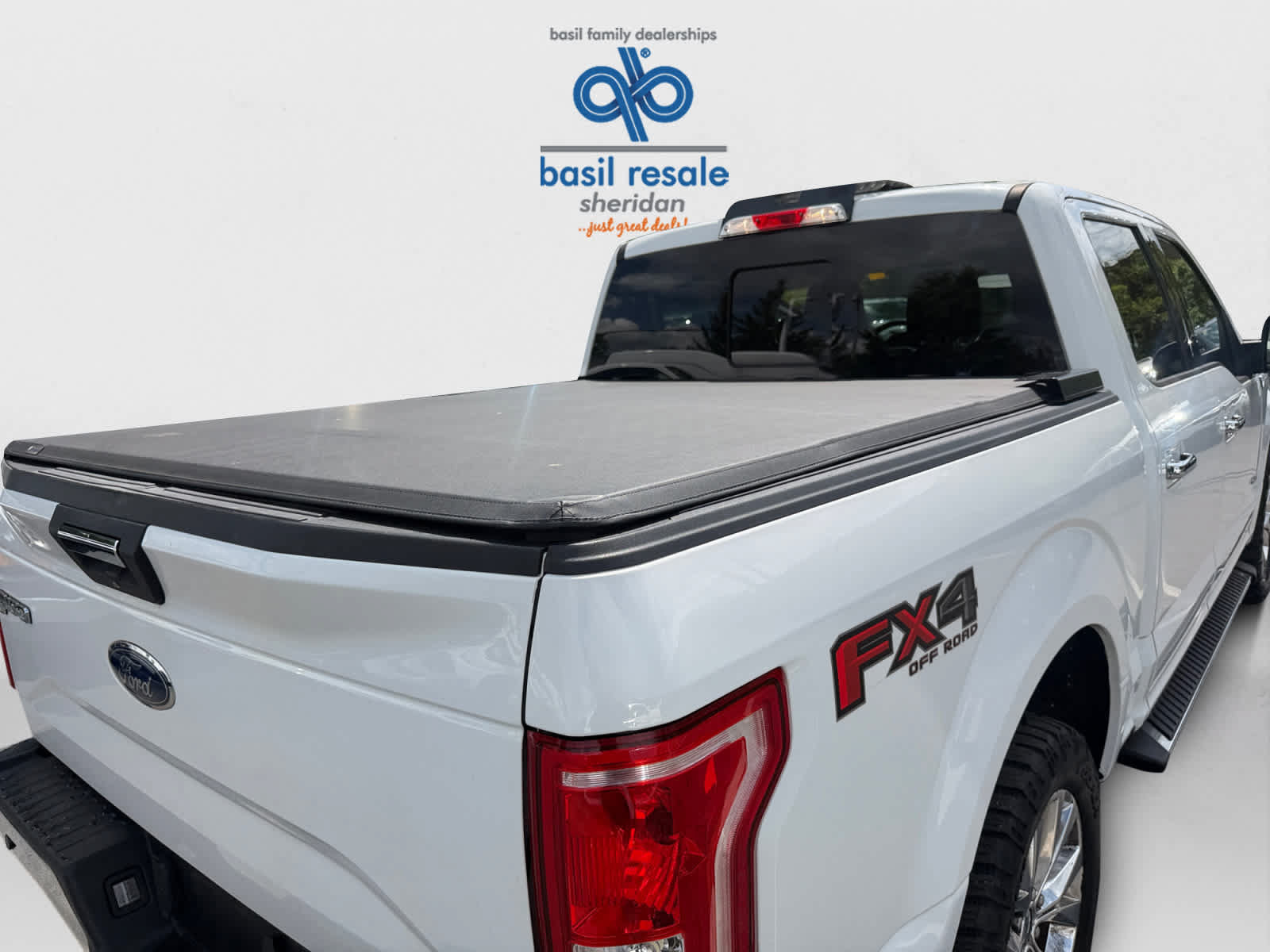 Used 2015 Ford F150 XLT w/ Equipment Group 302A Luxury AWD/4WD image 26