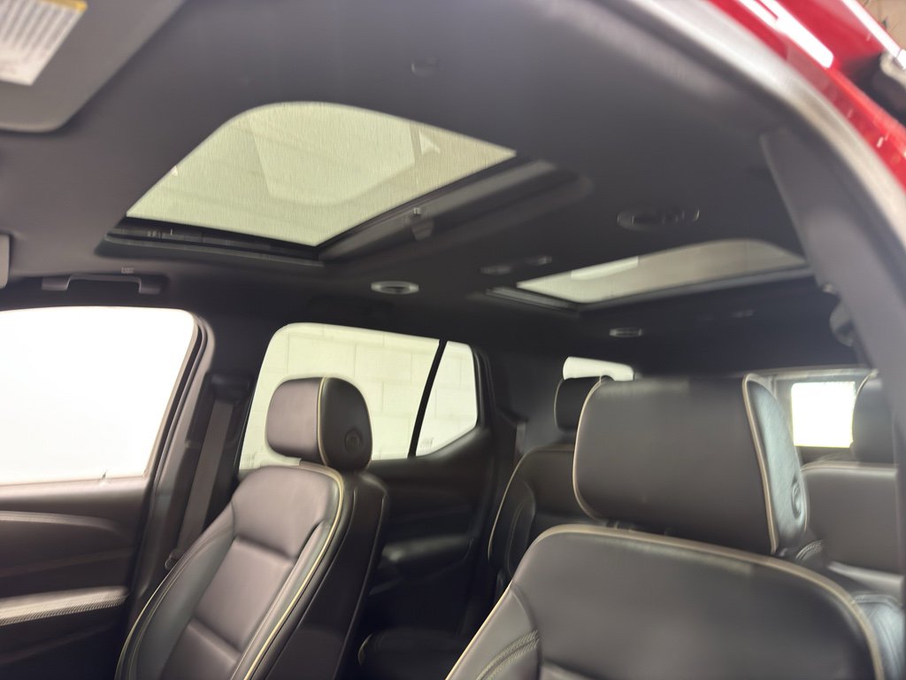 Used 2023 Chevrolet Traverse Premier image 42
