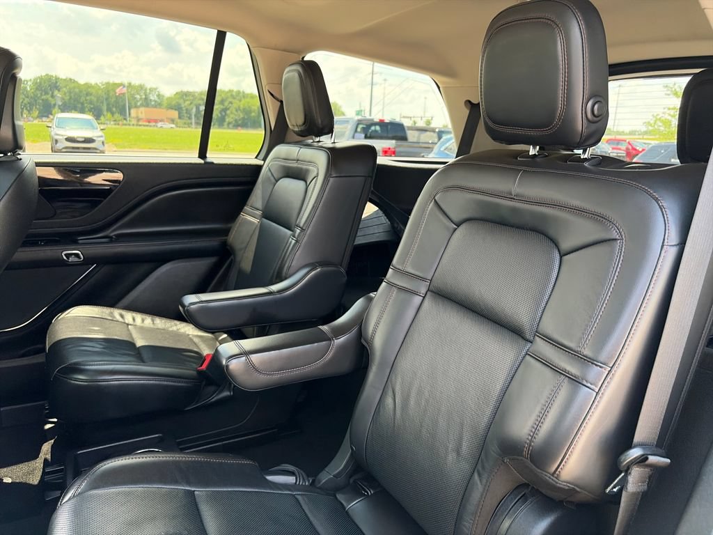 Used 2020 Lincoln Aviator Reserve w/ Equipment Group 201A AWD/4WD image 30