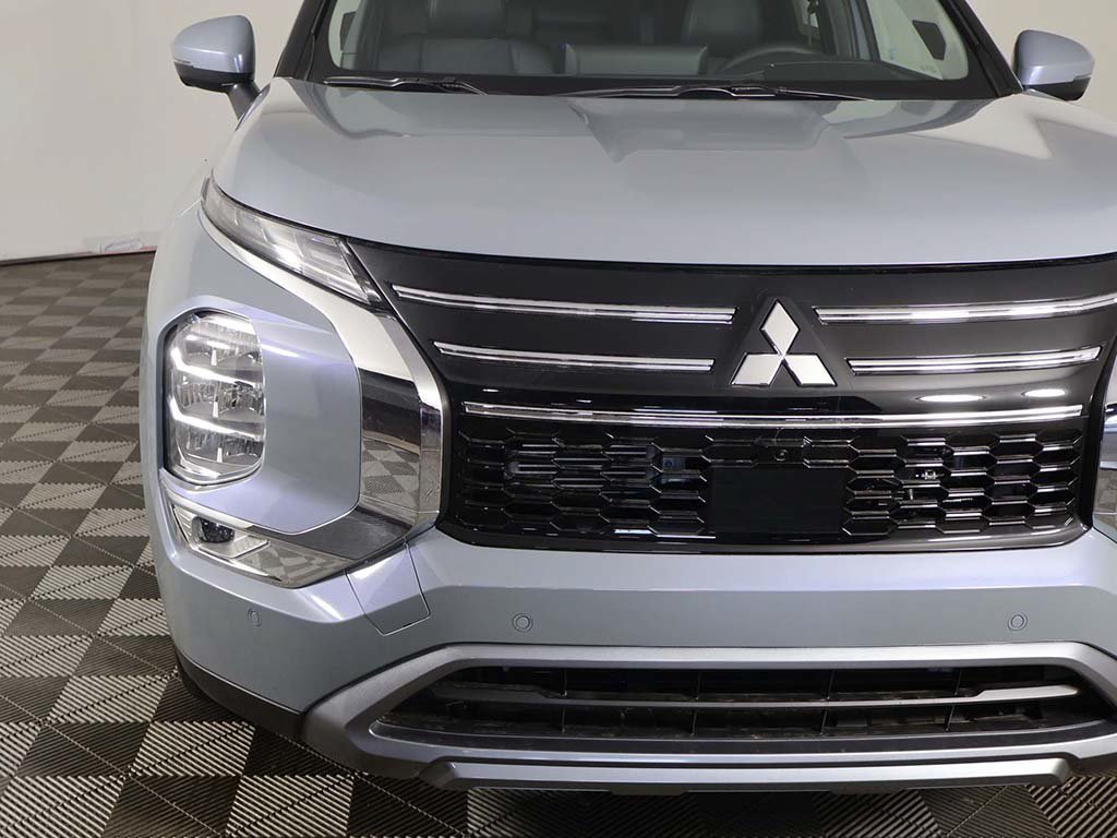 New 2026 Mitsubishi Outlander SE FWD image 14