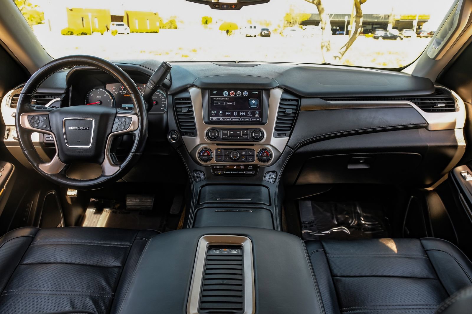 Used 2018 GMC Yukon Denali RWD image 15