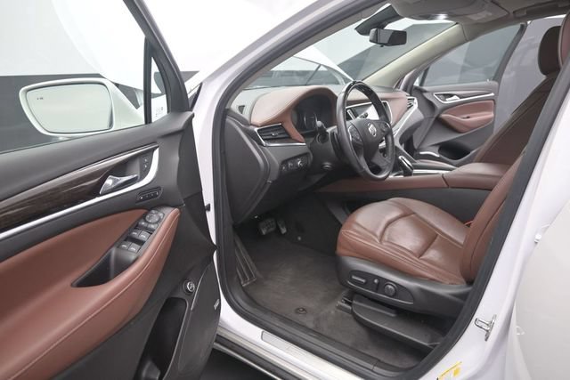 Used 2019 Buick Enclave Avenir w/ Avenir Technology Package AWD/4WD image 9
