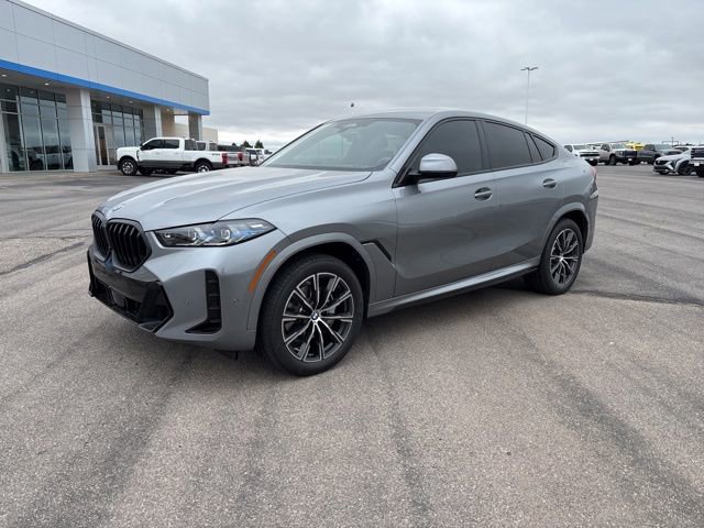Used 2025 BMW X6 xDrive40i w/ Climate Comfort Package AWD/4WD image 1