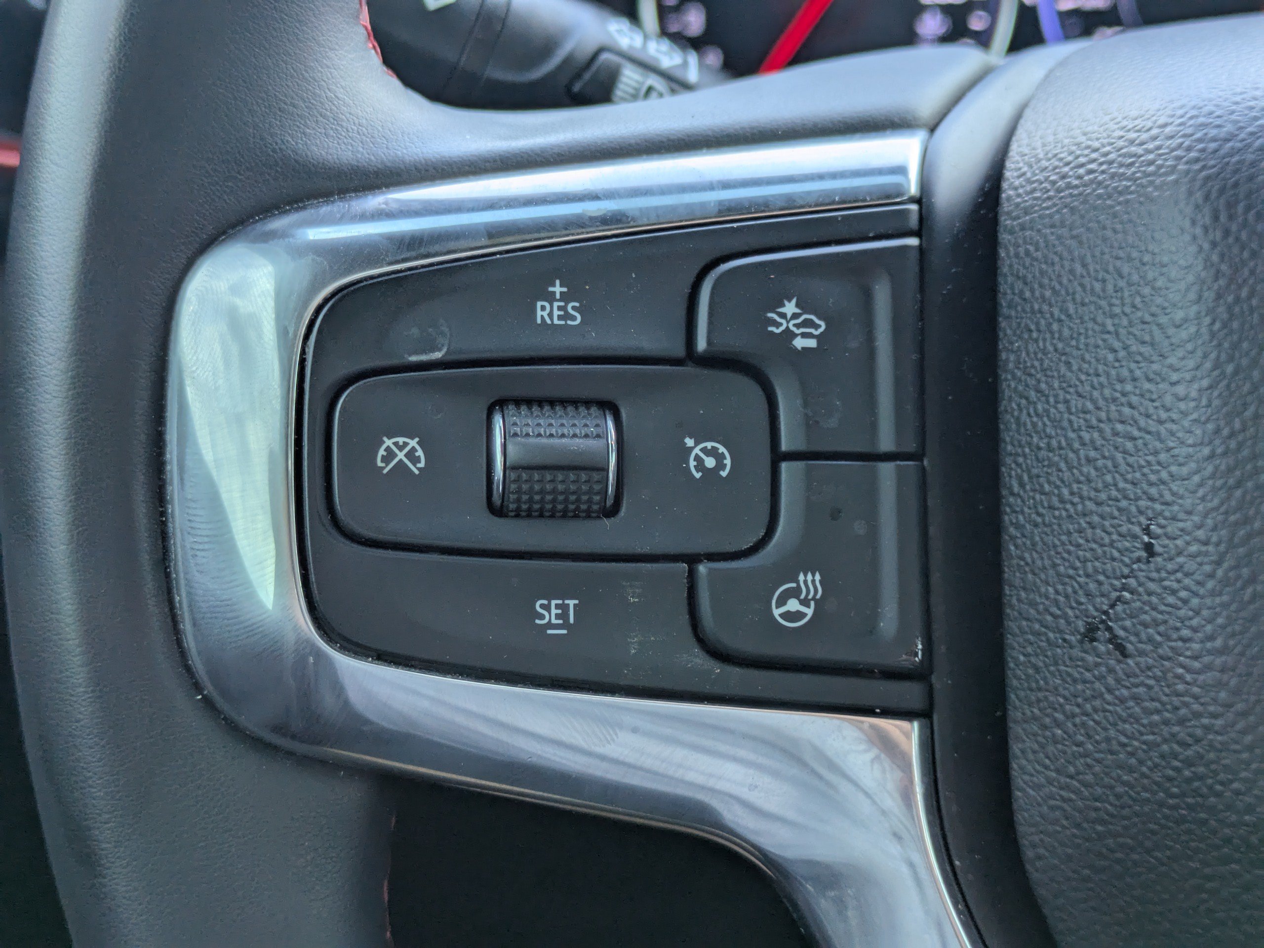 Used 2023 Chevrolet Blazer RS FWD image 21