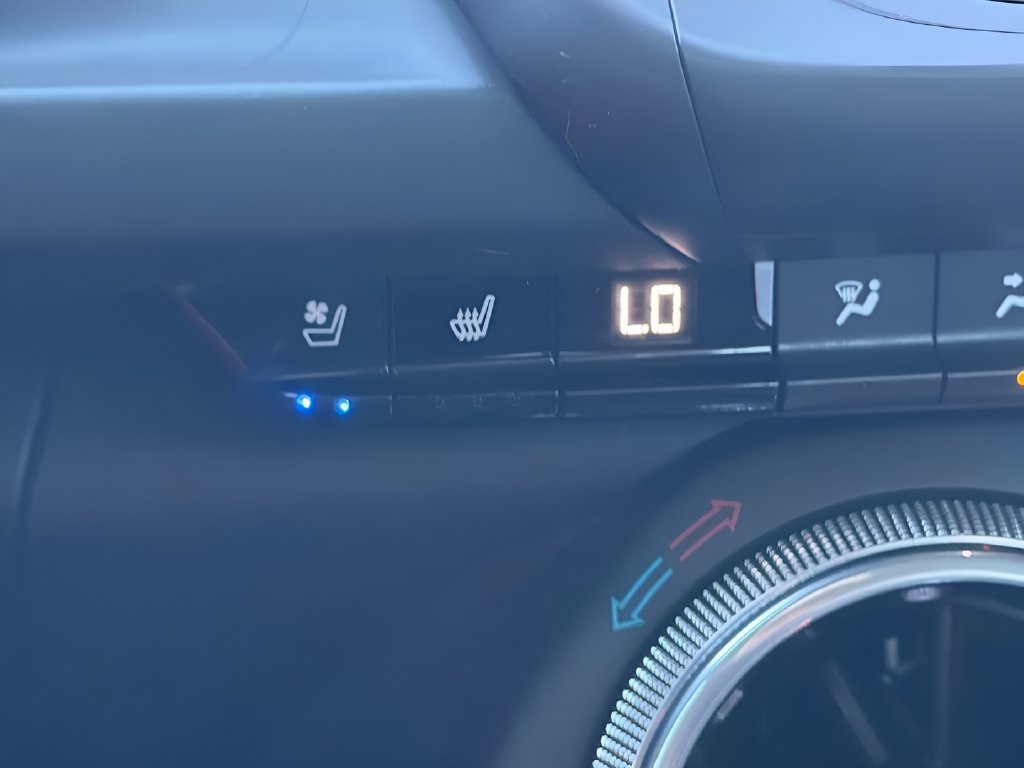 Used 2022 Chevrolet Camaro SS RWD image 20