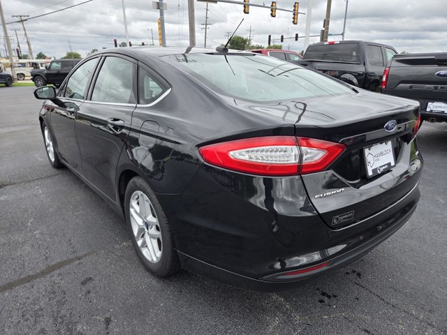Used 2015 Ford Fusion SE FWD image 7