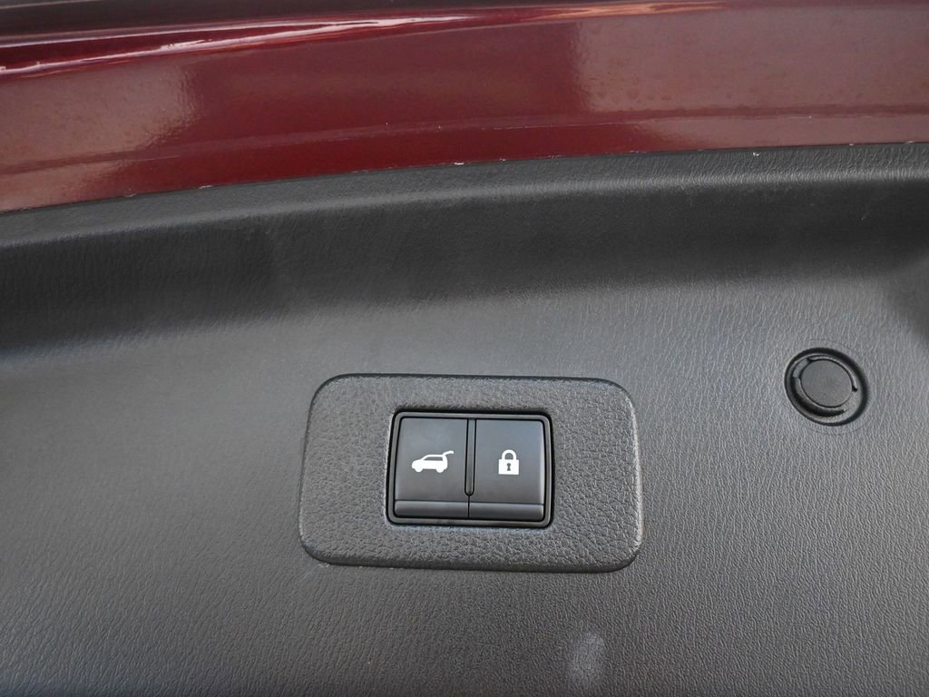 Used 2024 Nissan Armada Platinum w/ Cargo Package image 9
