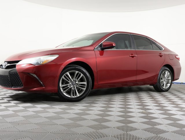 Used 2017 Toyota Camry SE