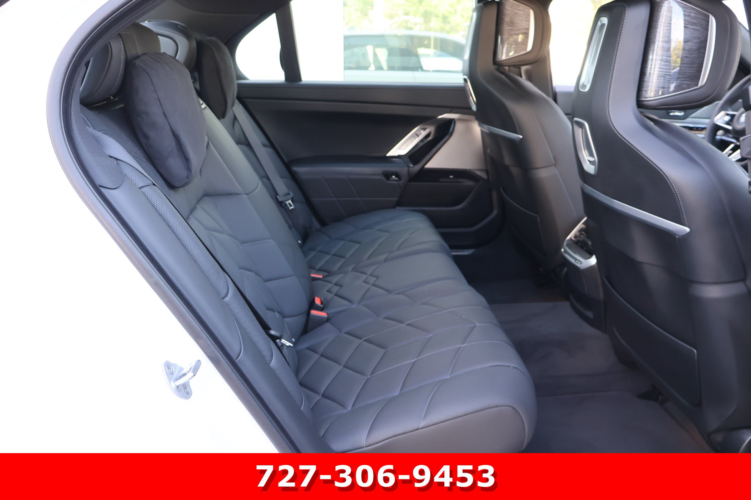 Used 2026 BMW 750e xDrive w/ Luxury Rear Seating Package AWD/4WD image 20