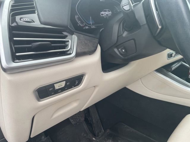 Used 2022 BMW X5 xDrive45e w/ Executive Package image 13