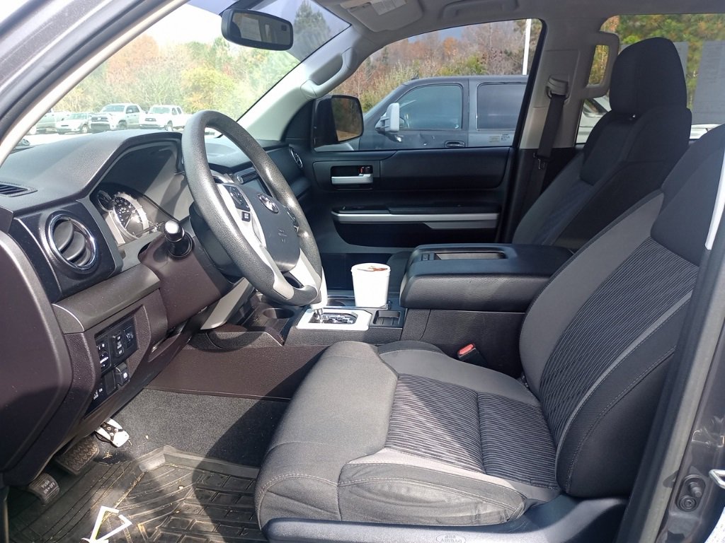 Used 2016 Toyota Tundra SR5 image 9