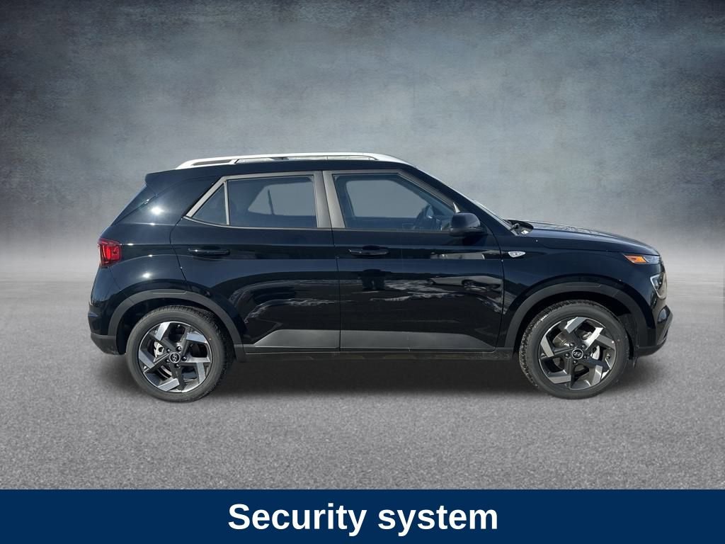 Used 2026 Hyundai Venue SEL image 7