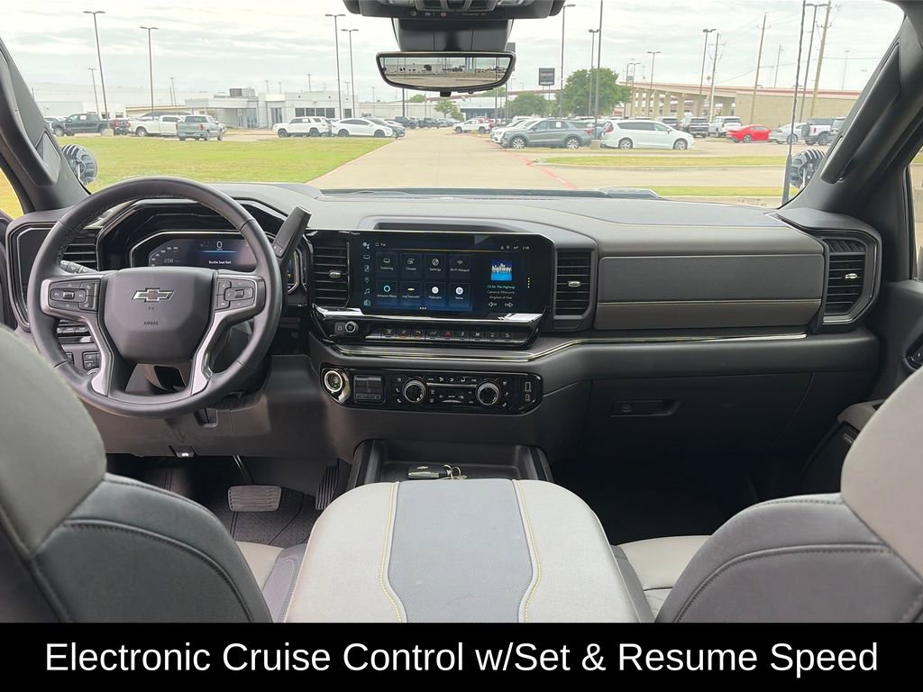 Used 2024 Chevrolet Silverado 2500 ZR2 w/ Technology Package AWD/4WD image 28