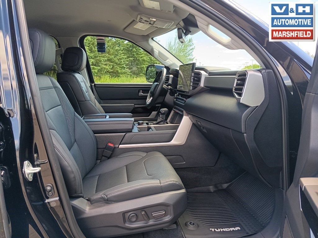 Used 2024 Toyota Tundra Limited w/ TRD Off-Road Package AWD/4WD image 17