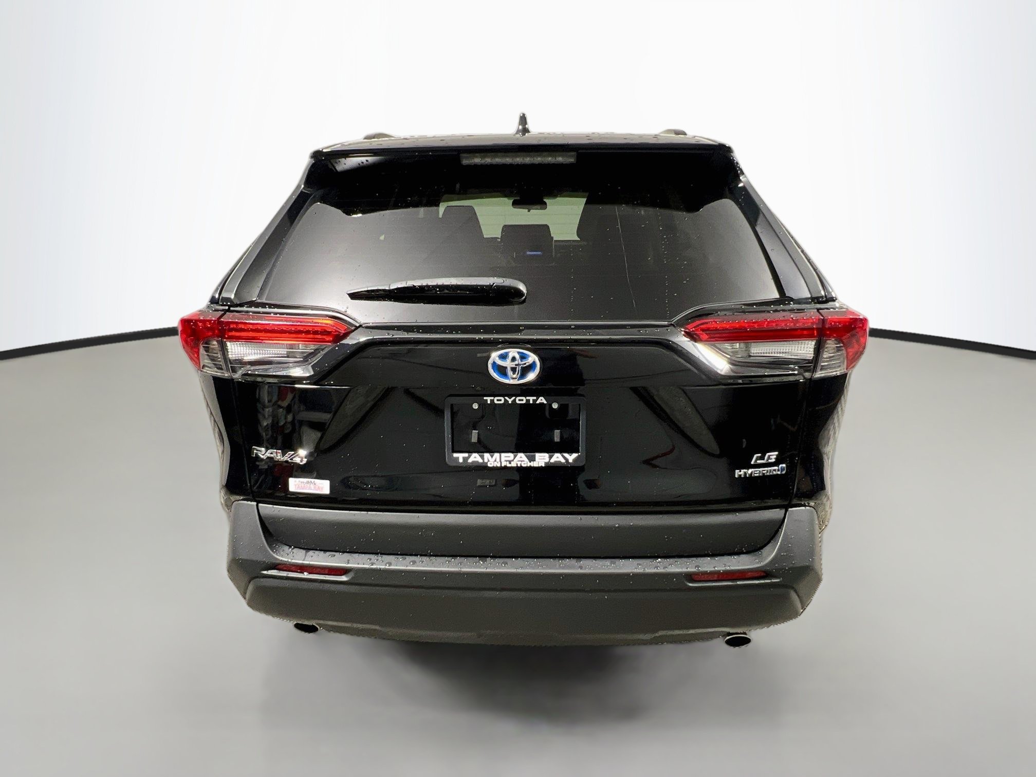 Used 2024 Toyota RAV4 LE AWD/4WD image 6