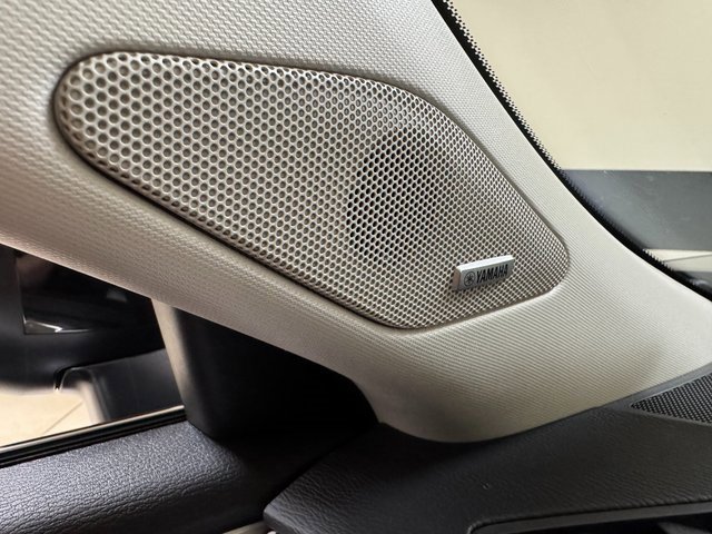 New 2025 Mitsubishi Outlander SE image 13