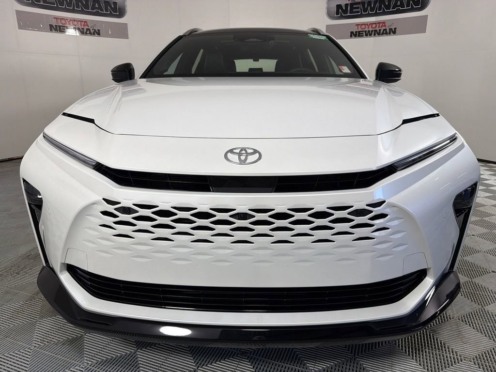 Used 2025 Toyota Crown Signia w/ Advanced Technology Package AWD/4WD image 9