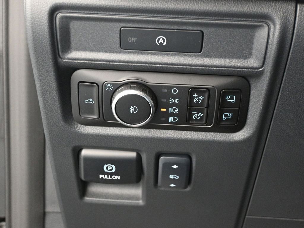 New 2025 Ford F150 Lariat w/ Equipment Group 502A High image 13