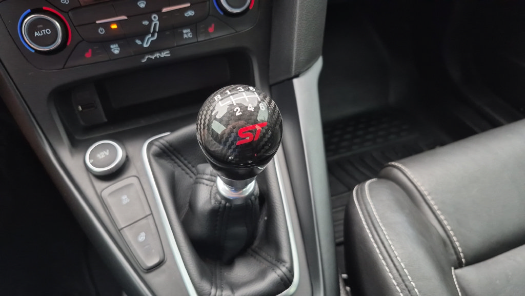 Used 2016 Ford Focus ST w/ Equipment Group 402A FWD image 19