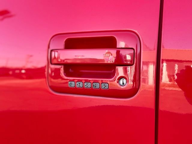 Used 2014 Ford F150 FX4 w/ Equipment Group 402A Luxury AWD/4WD image 19